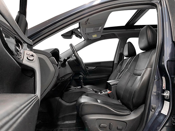 Nissan X-Trail 5 of 5