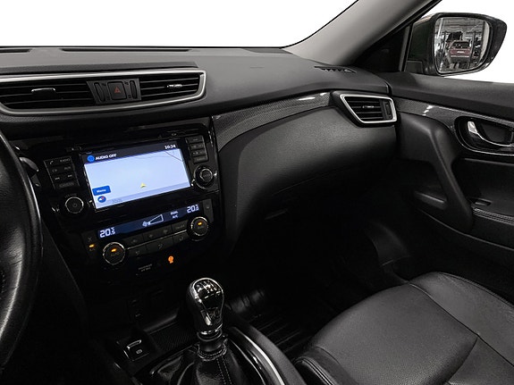 Nissan X-Trail 10 of 16
