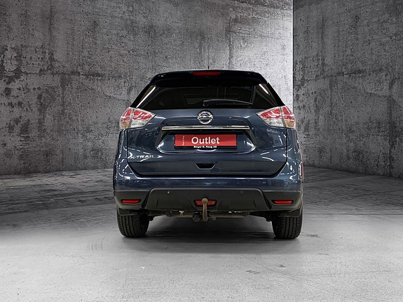 Nissan X-Trail 3 of 5