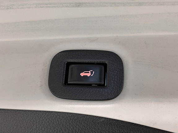 Nissan X-Trail 13 of 16