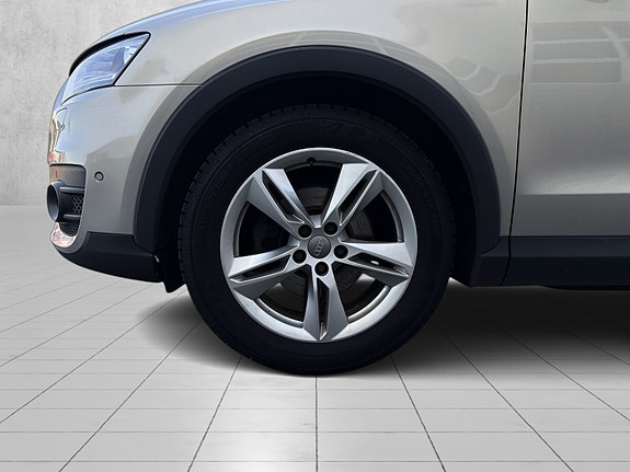 Audi Q3 25 of 25