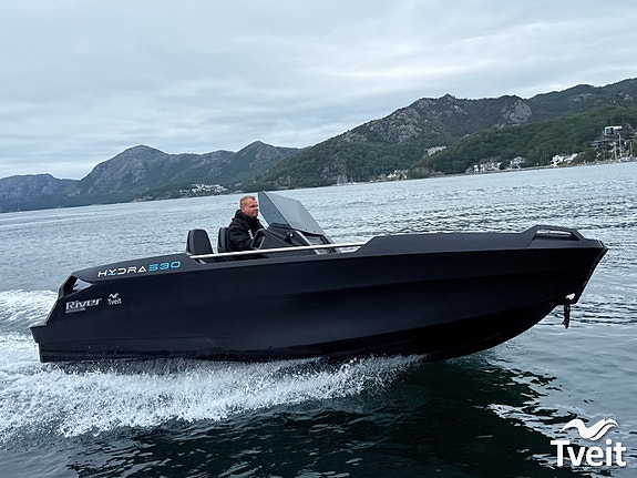 River 530 Hydra m/Yamaha F70 10 of 27