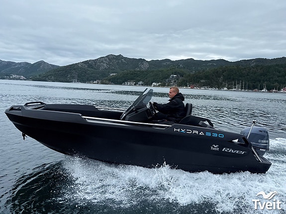 River 530 Hydra m/Yamaha F70 9 of 27