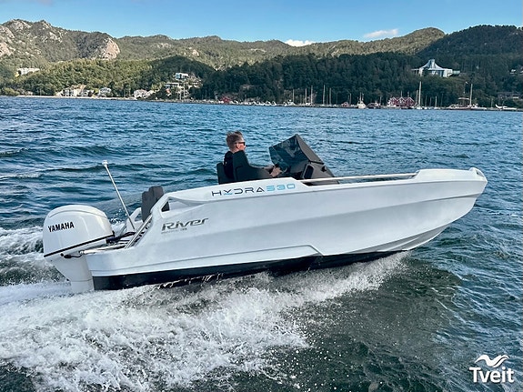 River 530 Hydra m/Yamaha F70 4 of 27