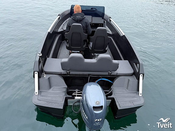 River 530 Hydra m/Yamaha F70 18 of 27