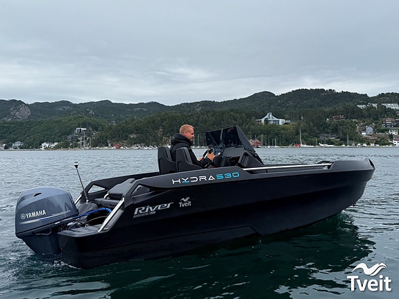 River 530 Hydra m/Yamaha F70 14 of 27