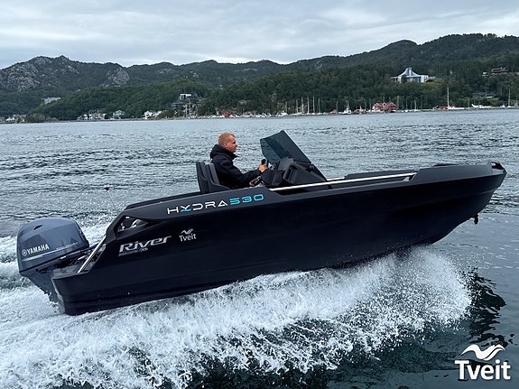 River 530 Hydra m/Yamaha F70 11 of 27