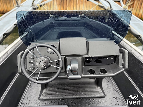 River 530 Hydra m/Yamaha F70 21 of 27