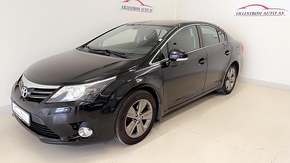 Toyota Avensis 2 of 5
