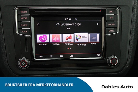 Volkswagen Caddy Maxi 16 of 22