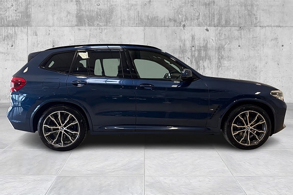 BMW X3 4 of 5