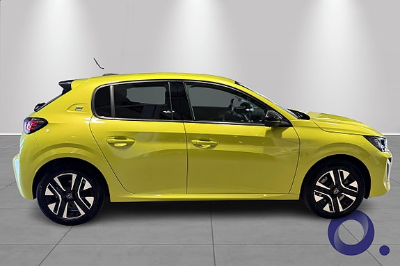 Peugeot 208 4 of 5