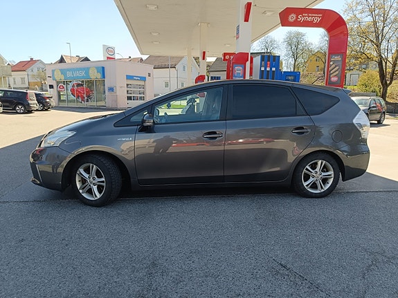 Toyota Prius+ 5 of 5