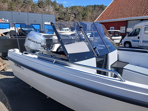 NYHET! - TERHI 450TC - HONDA BF40 // SJEKK UT DENNE // VINDSKJERM OG DØR 4 of 9