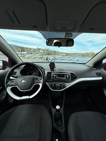 Kia Picanto 28 of 30