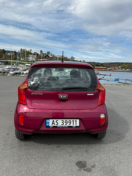 Kia Picanto 7 of 30