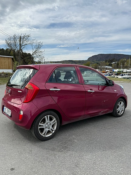 Kia Picanto 6 of 30