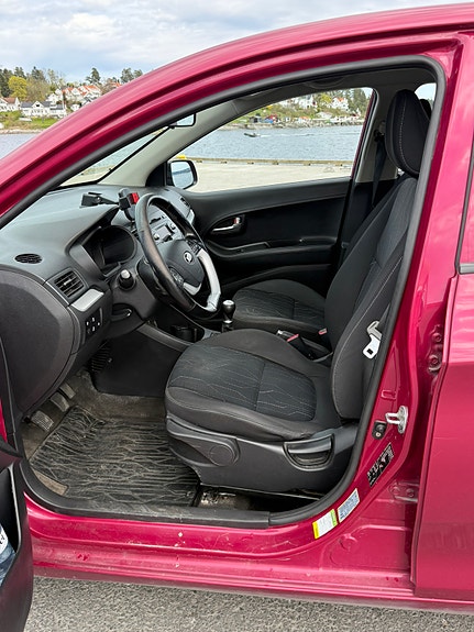 Kia Picanto 11 of 30
