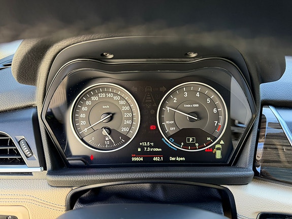 BMW 218i 21 of 30