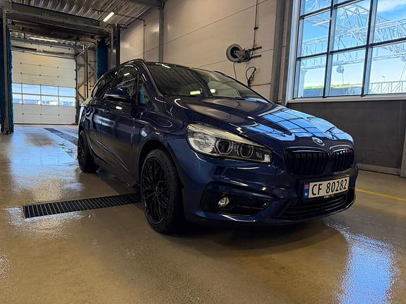 BMW 218i 2 of 30
