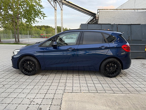 BMW 218i 29 of 30
