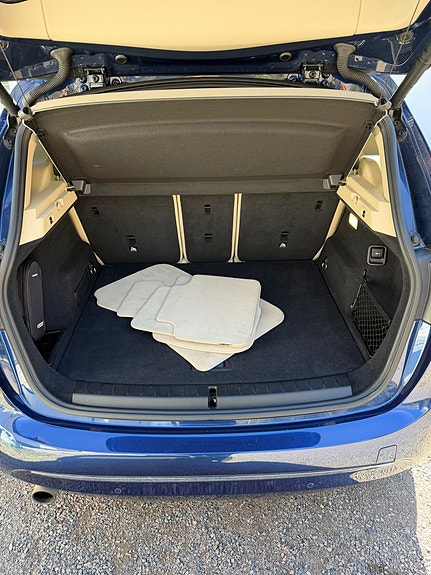 BMW 218i 23 of 30