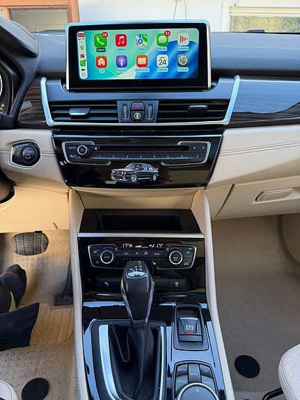 BMW 218i 18 of 30