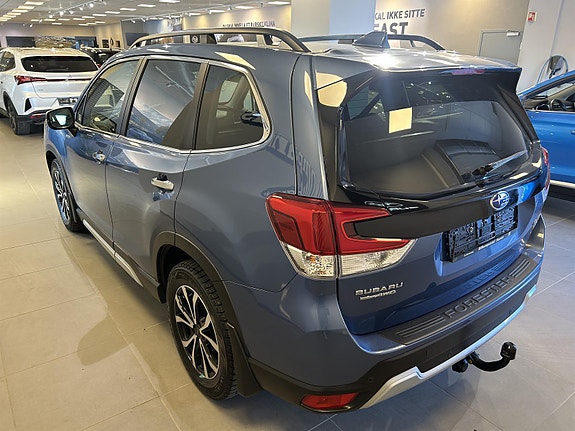Subaru Forester 4 of 5