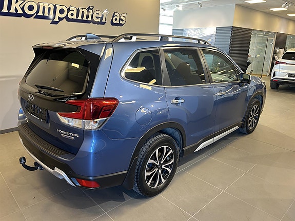 Subaru Forester 3 of 5