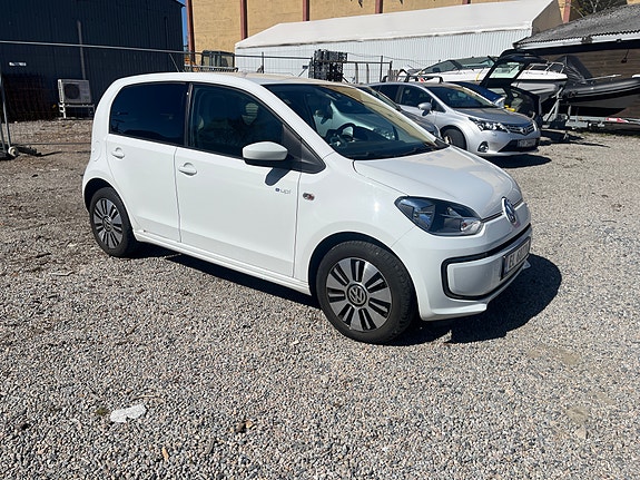 Volkswagen UP! 4 of 24