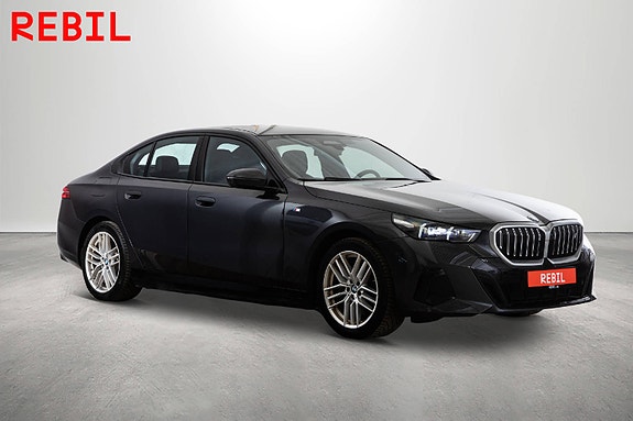 BMW i5 4 of 5