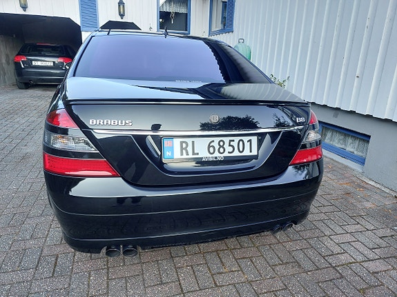 Mercedes-Benz S500 4 of 19