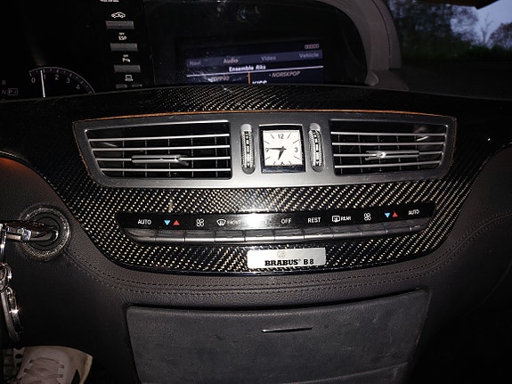 Mercedes-Benz S500 17 of 19