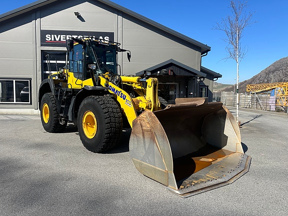 Komatsu WA 380-8E0