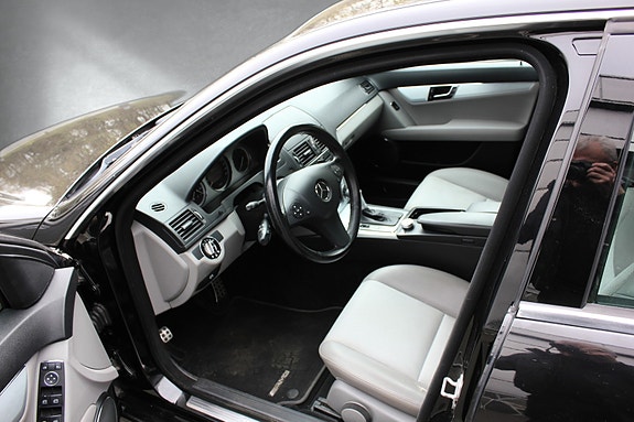 Mercedes-Benz C220 d 13 of 18