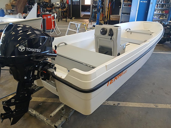 NYHET! TERHI 400CC - TOHATSU 9.9/15/20 // SENTER KONSOLL // STØDIG 4 of 4