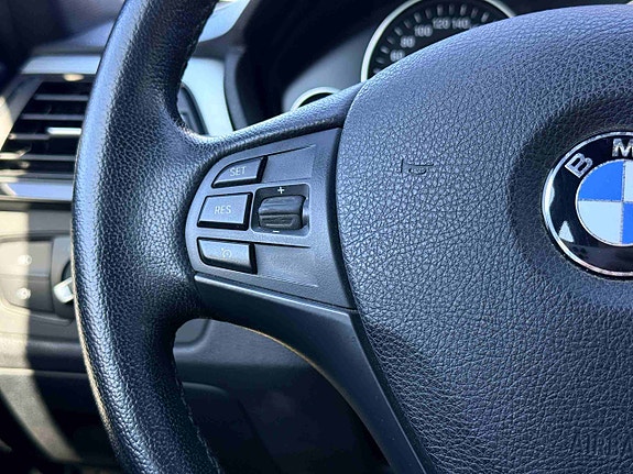BMW 318d 28 of 30