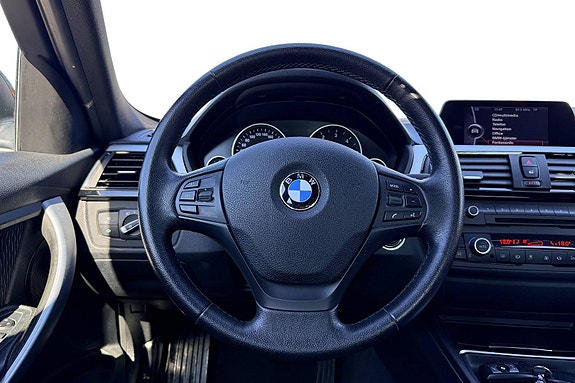 BMW 318d 30 of 30