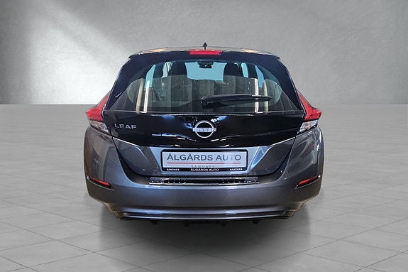 Nissan Leaf 5 of 21