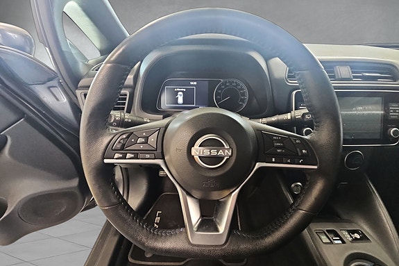 Nissan Leaf 13 of 21