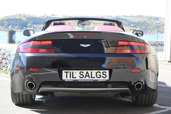 Aston Martin V8 Vantage 5 of 30
