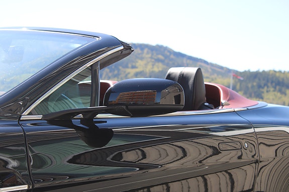Aston Martin V8 Vantage 10 of 30