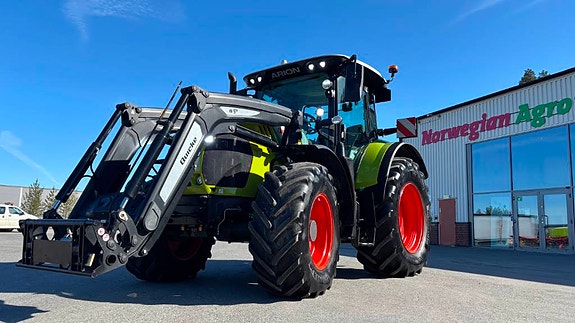 CLAAS Arion 550 Cmatic, Cemis1200, Quicke Q5 & MaxiCare