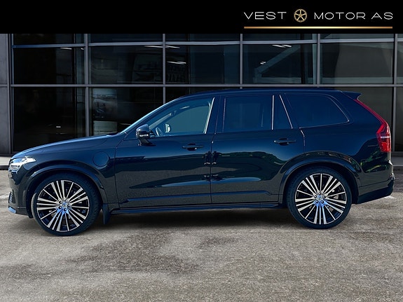 Volvo XC90 4 of 5