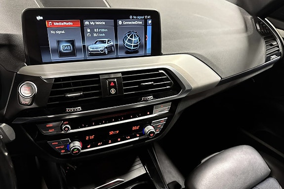 BMW X3 18 of 25