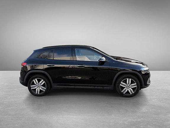 Mercedes-Benz EQA300 7 of 27