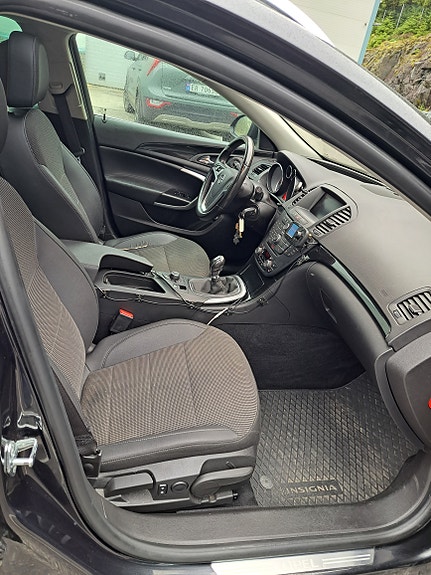 Opel Insignia 19 of 30