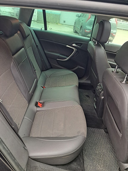 Opel Insignia 22 of 30