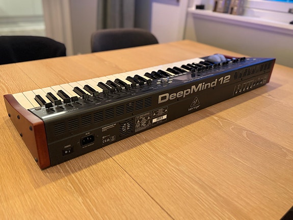 Product image 2 of 8