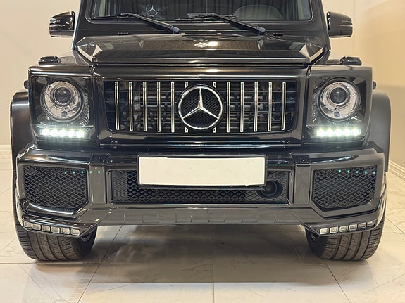 Mercedes-Benz Geländewagen 20 of 30